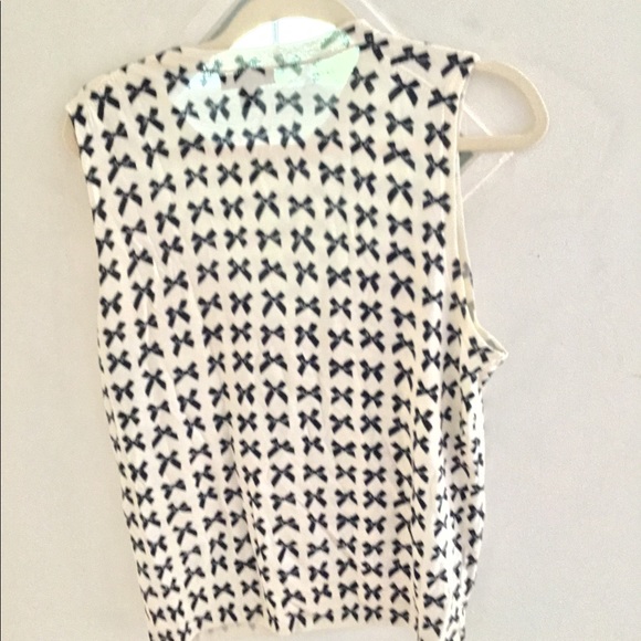 Light weight wool tank - Picture 4 of 7